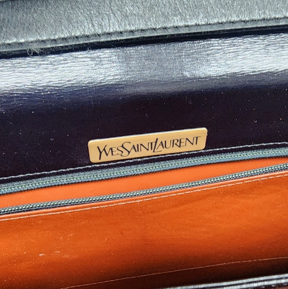 YSL Black Leather Bag – Elegant - Picture 12 of 15